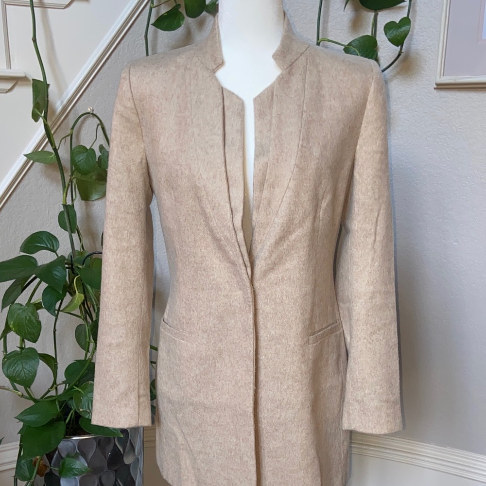 Sale! Elegant Tan Women's Coat, Zara, size M - Picture 5 of 10